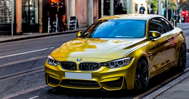 zlaté BMW